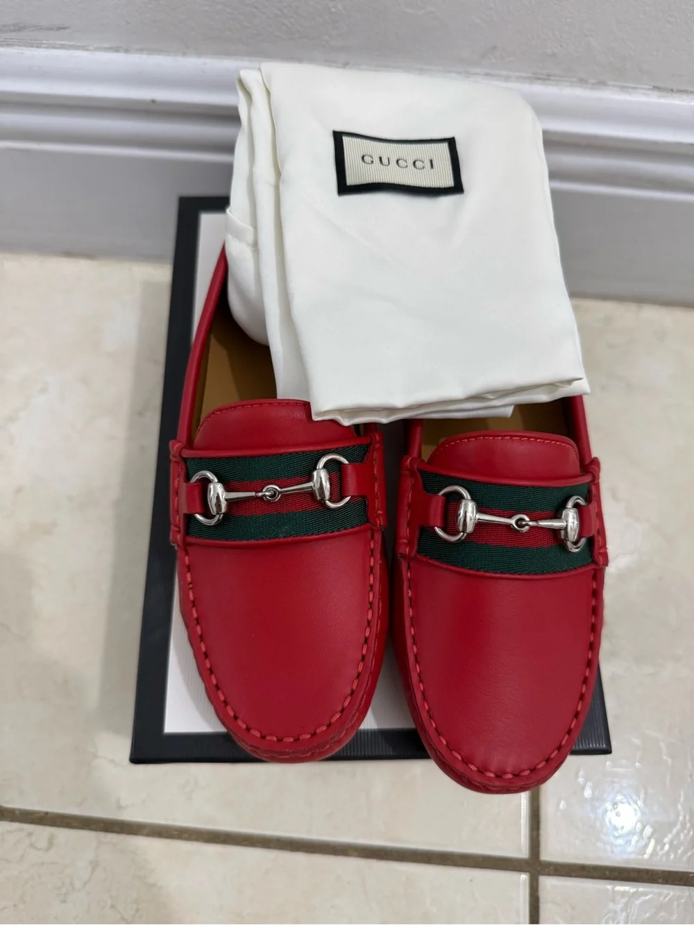 Gucci Kids Red Leather Driving Loafers with Silver Horsebit Size 30/12.5 NWT NIB